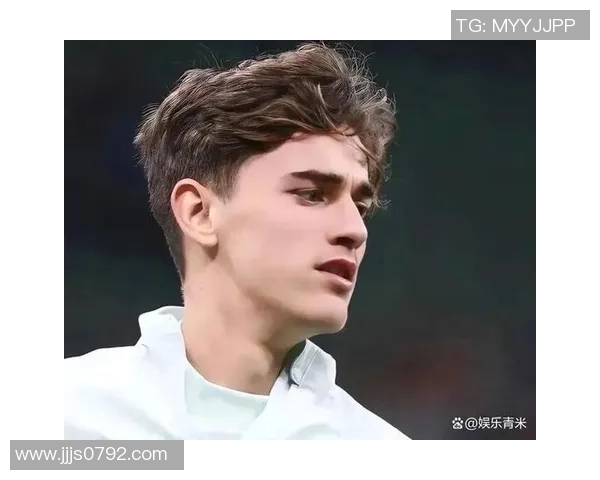 百大足球球星精彩图集免费下载全球顶级球员高清照片集锦