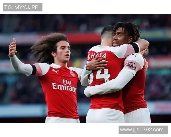 聚焦足球女主播与女足球星的崛起与挑战探索女性在足球领域的多重身份与成就